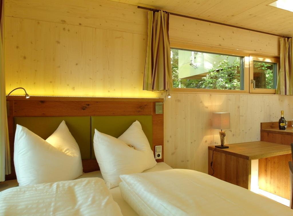 Baumhaus Lodge Schrems Schrems  Стая снимка